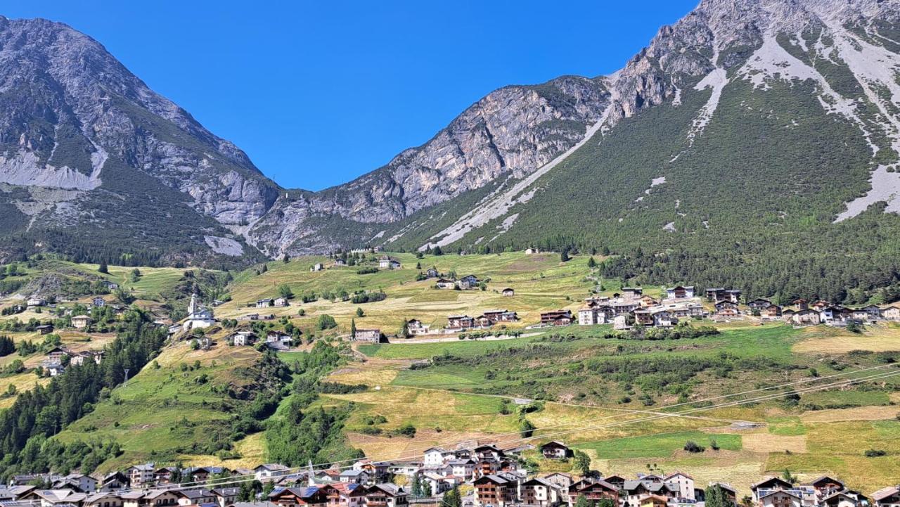 Residence Raethia Tra Bormio E Livigno Pradelle Eksteriør bilde
